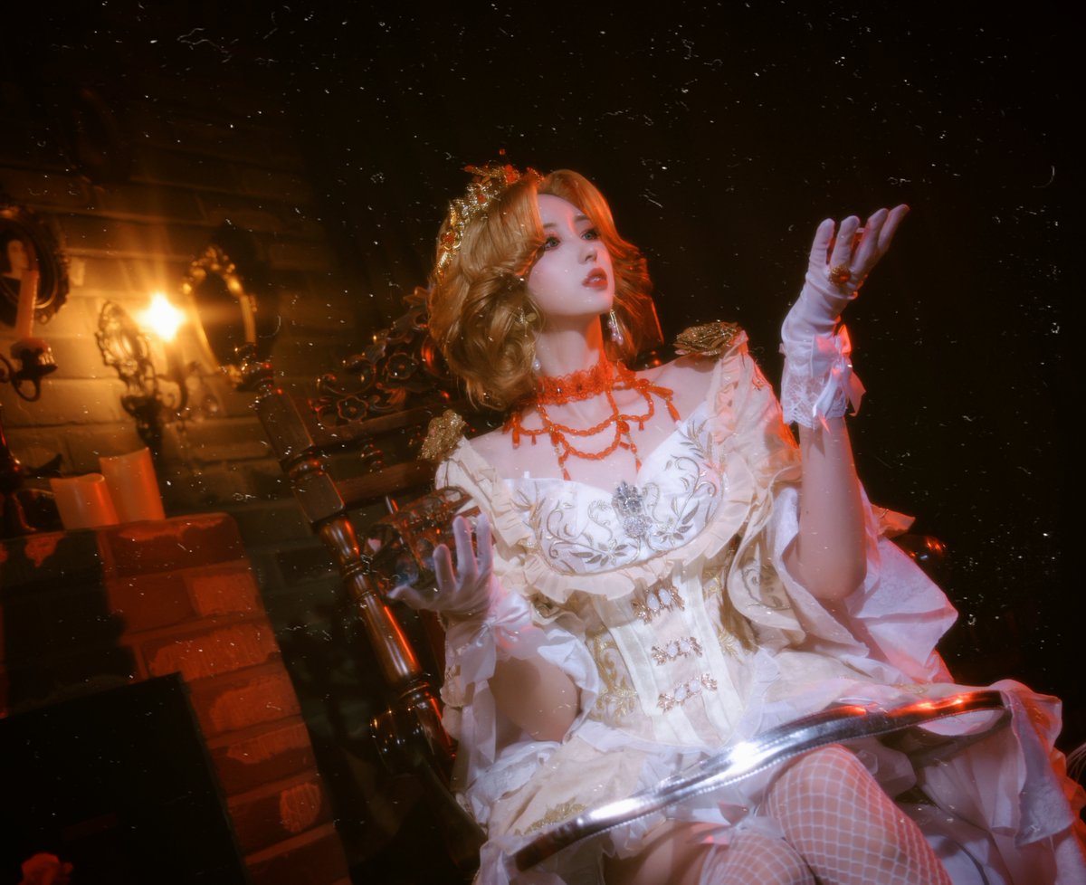 Nalpop_cos_pic's tweet photo. #IdentityV #第五人格 #제5인격 #identityvcos #コスプレ #cosplay
제 5인격 - 마리 피의 축제ver. 🩸🩸🩸
Cos. 묭님 @Mmeong_rrr030 https://t.co/ItI72UqIPW