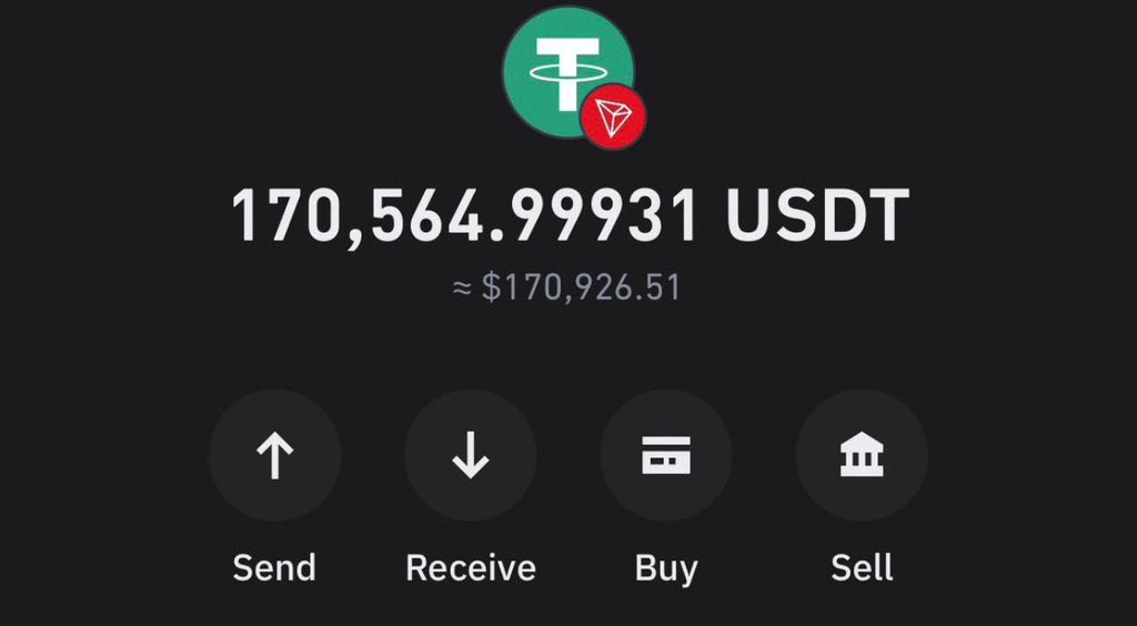 CRYPTO MILLIONAIRES CLUB tweet media