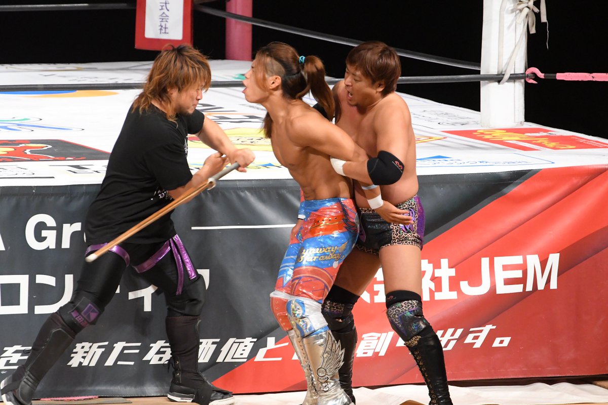 mjk_pw100's tweet photo. 2026.6.21 川西プロレスまつり2026 キセラホール
メインイベント
浅川紫悠選手。TORU選手。
浅川選手が良弥選手の腹部に竹刀を！
#川西プロレスまつり #R_nation https://t.co/QdfvSz60AP
