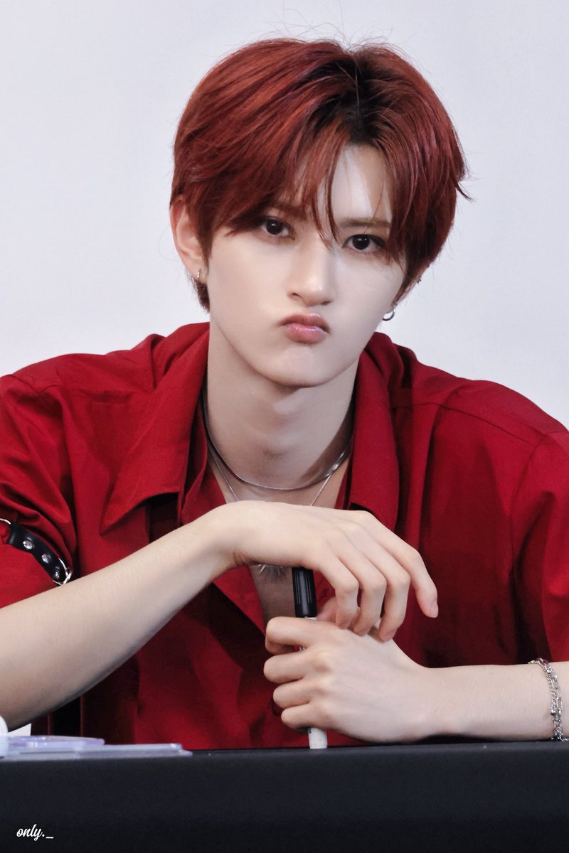 lionlyinv's tweet photo. 260621

#XODIAC #李傲賢 #LEO #리오 https://t.co/S9xZ5a8ZWB