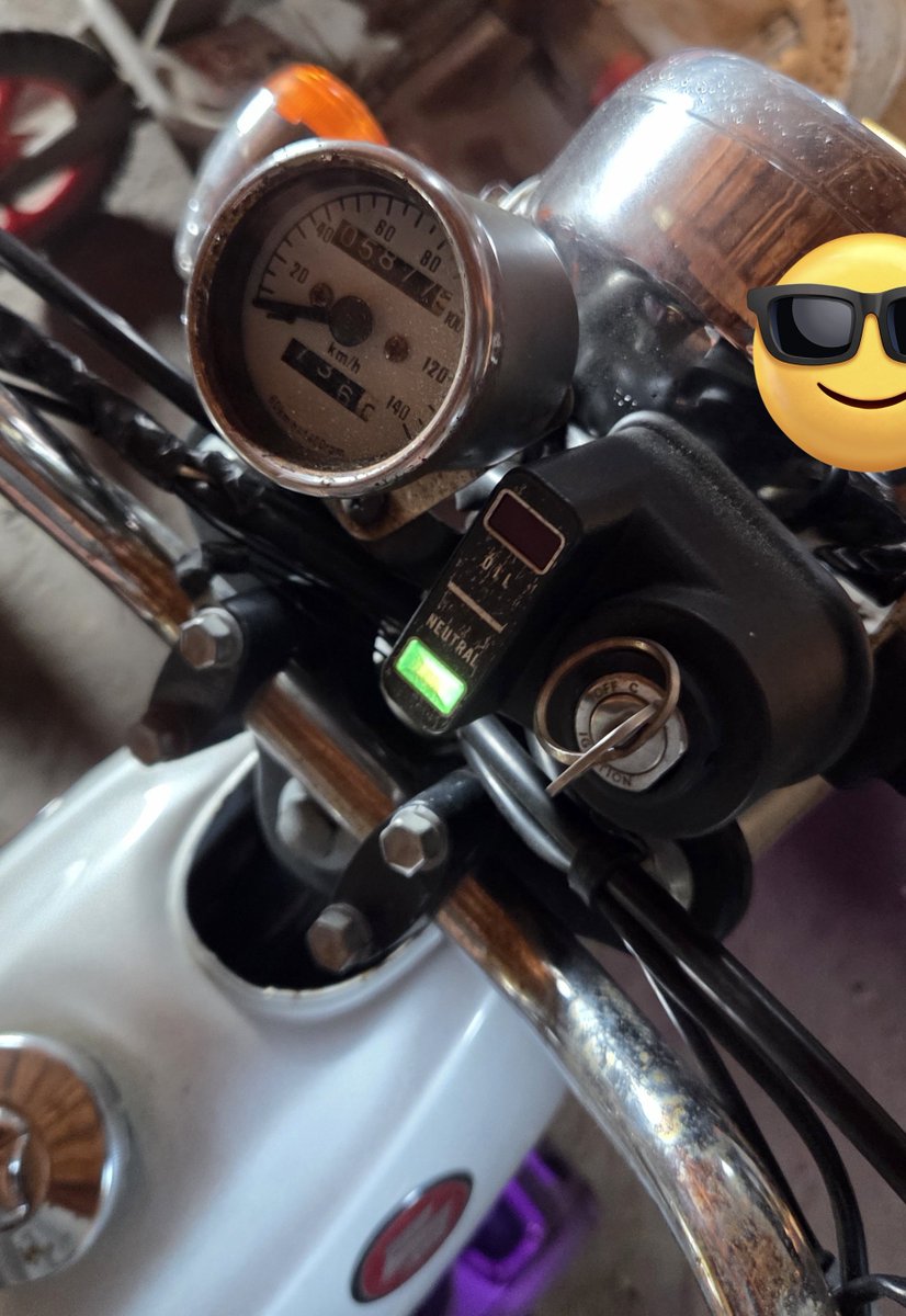 2stroke50cc's tweet photo. 代理でコレダ50の案件あるけど10万くらいで欲しい人いる？
超カッコ良い！激シブ！
なぜか紫に光ります！
青森から！ https://t.co/dpupaPDQ4W