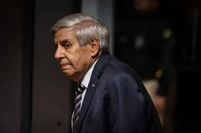 pmarcelo1972's tweet photo. O General Heleno é mais um entre tantos que seguem presos sob a acusação de um suposto golpe de Estado.
Não existe punição mais cruel do que a injustiça. Quando ela se instala, compromete não apenas a vida dos acusados, mas a confiança de toda a sociedade nas instituições. https://t.co/nwCIPxshfK