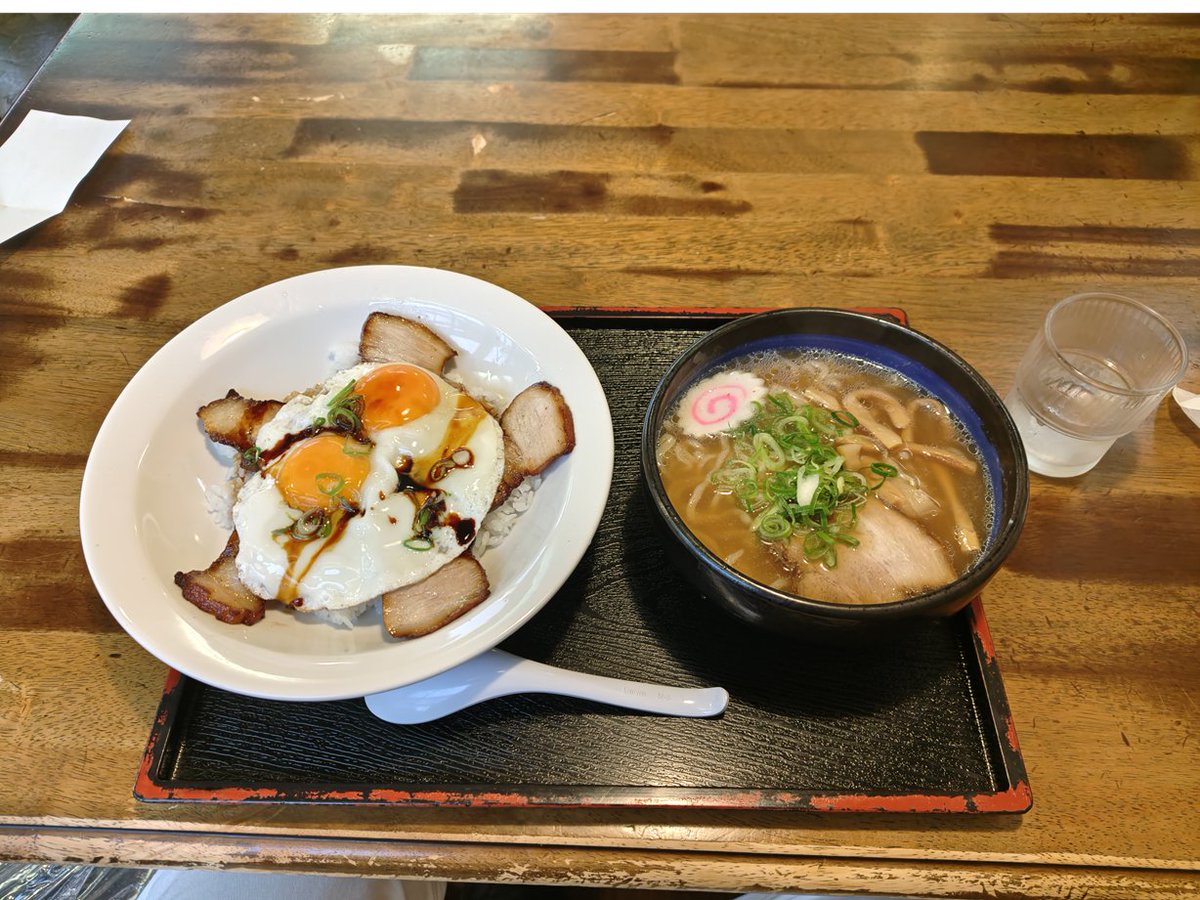 G_Lussac's tweet photo. 父の日だったのか…
意識せず、大人になってからほとんど帰っていなかったあの街へ立ち寄っていた https://t.co/y697ySnRa5