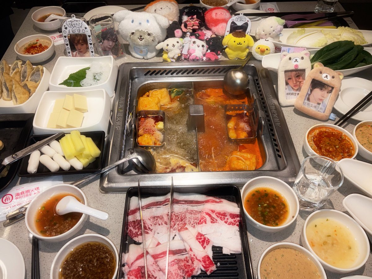 kuryo1114's tweet photo. 와글와글🐈‍⬛🐈🥐🦭➿➿ https://t.co/sugiVbUiLe