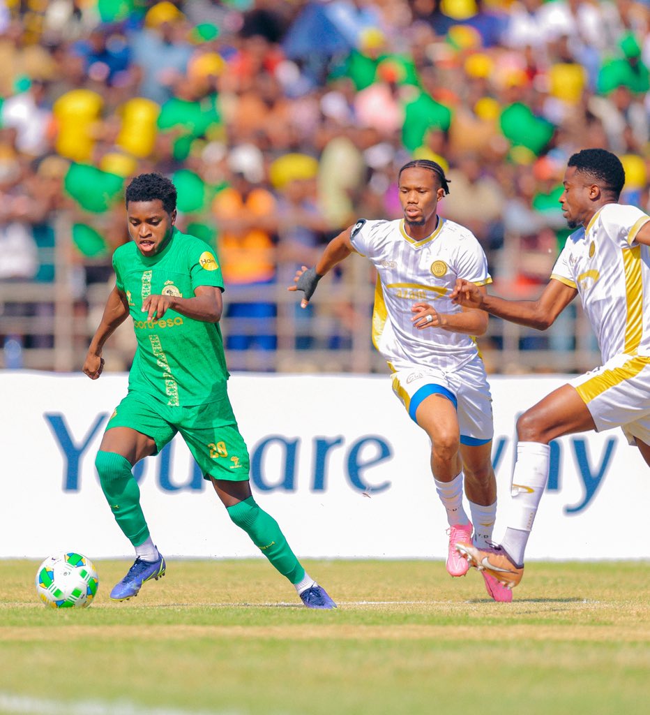 YoungAfricansSC's tweet photo. 30β| #CRDBFederationCup
Azam FC 1π0 Young Africans SC
#TimuYaWananchi
#DaimaMbeleNyumaMwiko https://t.co/db5BTQpgKk