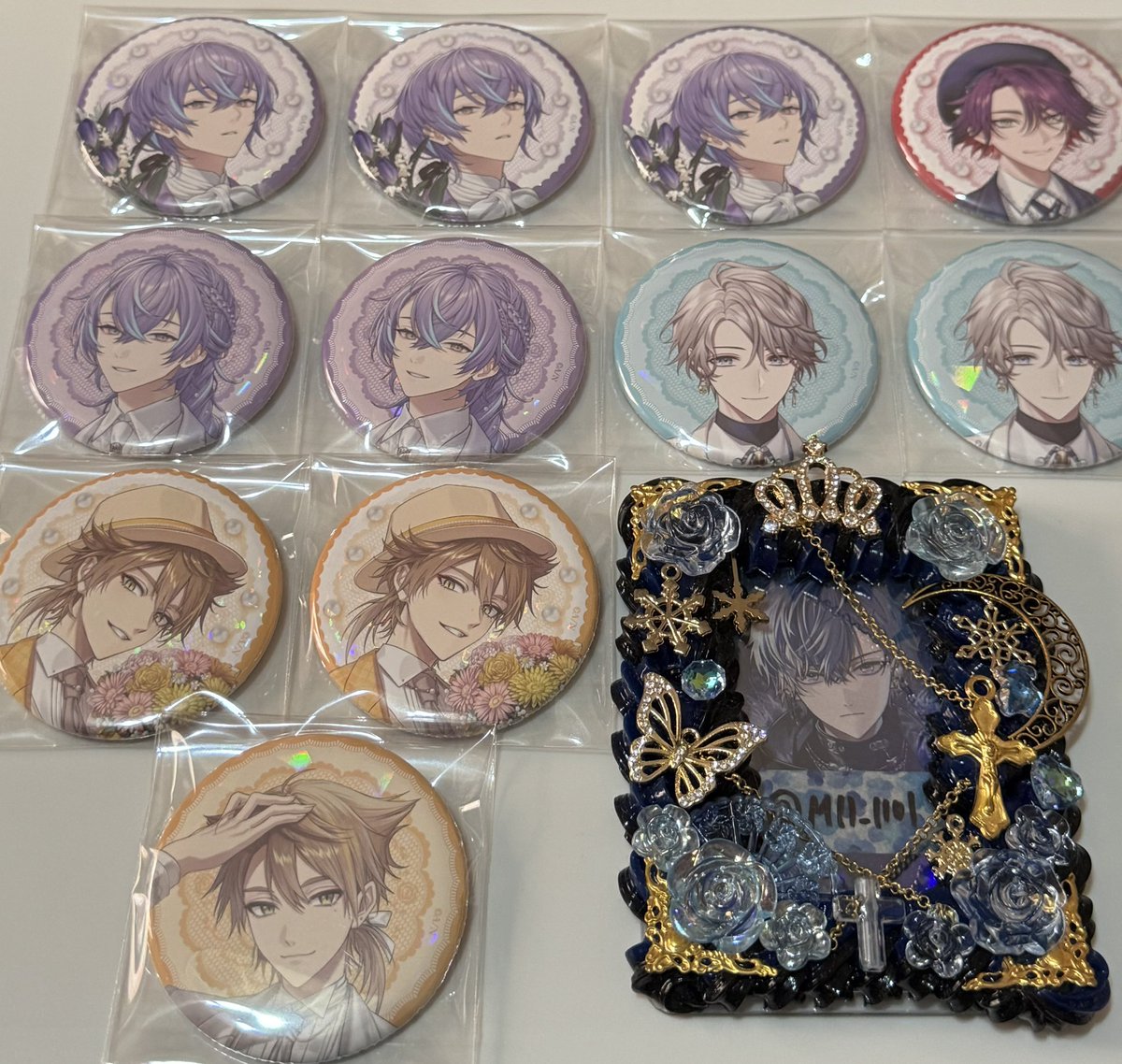 Mll_1101's tweet photo. 【交換 買取 譲渡】にじさんじ Luminous Marriage交換 Oriens Dytica 3SKM グッズ交換 にじさんじ買取 にじさんじ譲渡

求→ALTにて記載、求画像缶バッジ

PayPayのみでの買取希望
条件はALTにて記載しております
⚠︎お声がけの際は必ずID付きのお写真の提示よろしくお願い致します https://t.co/hYYXV2SpL1