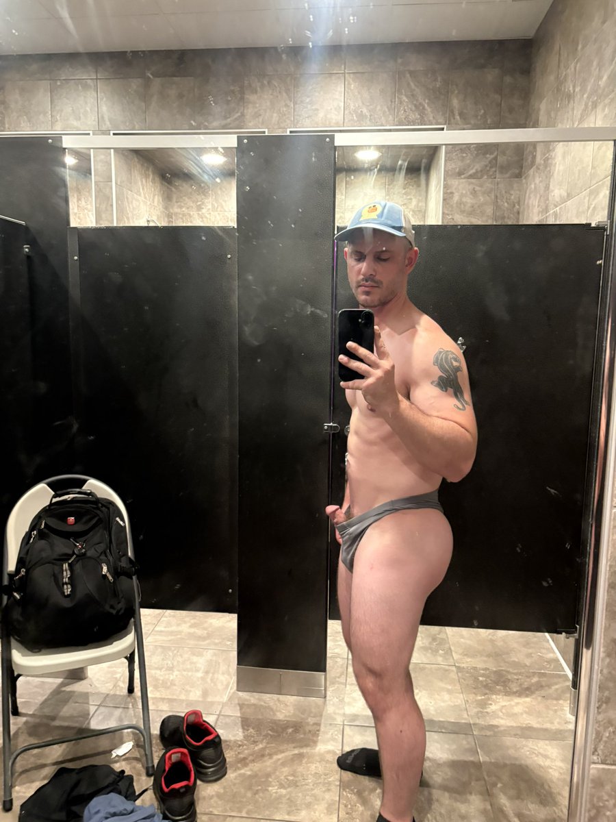 lildicknic's tweet photo. I got bullied all night last night by my big dick friend and one of his buddies. They kept exposing me and laughing and talking to everybody about how tiny I am and now I’m feral to be exposed. #gaysph #tinydick #betadick #gaytinydick #gaytinypenis #micropenis #sph #gayexposed https://t.co/2KX51Oqd7K