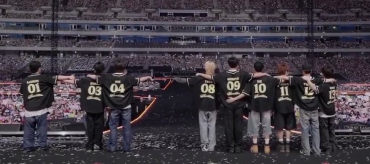 lunehoon's tweet photo. until we see all 01-13 again 🫂 https://t.co/KjNprF3zHe