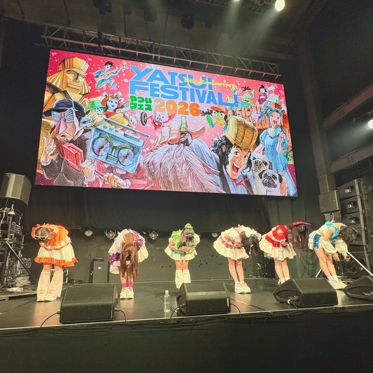 mrnms2's tweet photo. 私にとって本当に特別すぎるイベント、また出てくれて嬉しかった😭😭😭
にきちゃんもっともっと大きく羽ばたいていくので、来年も絶対！！！出てほしい！！！！！やついさーん！！！！！
#やついフェス https://t.co/MPvje3HhSj