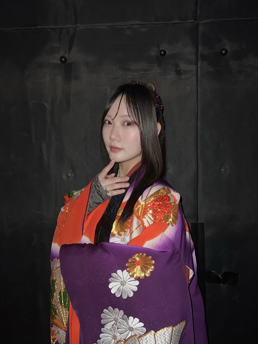 anju_manabe0610's tweet photo. 舞台『- #紅哭 KURENAI -』全16公演
本日、大千穐楽を迎え無事に幕を閉じることができました。

仲間思いで男勝りだけど甘えん坊な一面もあるそんな柊翔を紅哭の世界で生きられたこと本当に幸せでした！

関わってくださった皆様に心から感謝しています！
ありがとうございました💚

柊翔役 : 眞鍋杏樹 https://t.co/ZValKLXA4E