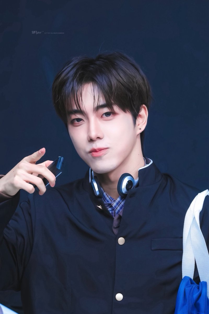 softspotngancy's tweet photo. 260621

#안차우윗 #顏秋越 #ROWAN #로완
#MODYSSEY #모디세이 #NGANCHAUYUET https://t.co/zKlnDGSWQd