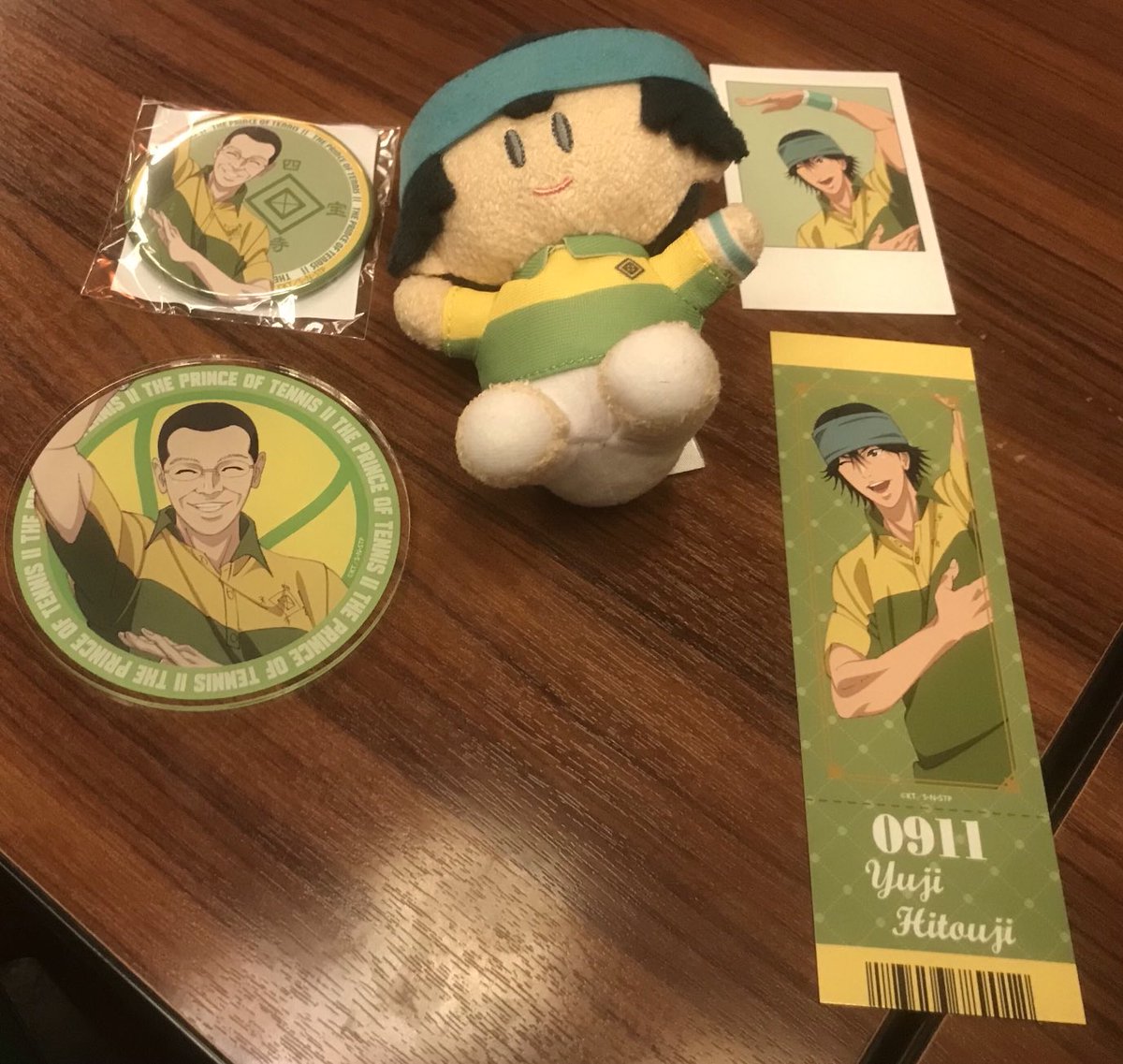 creature2235's tweet photo. 昨日はまりもさんと珈琲貴族からのナンジャ！選べる特典もラブルス、ランダムもラブルスでご満悦の一氏さん。
一氏「オバハンもたまには役に立つやん」
最近私のM!LKさん関連のツイートやRTにいいねしてくれるまりもさんとM!LKさんについて語り合う🥳
まりもさんの名言「一秒一秒が新規絵」
ほんまそれ https://t.co/Ok6fPl3PeA