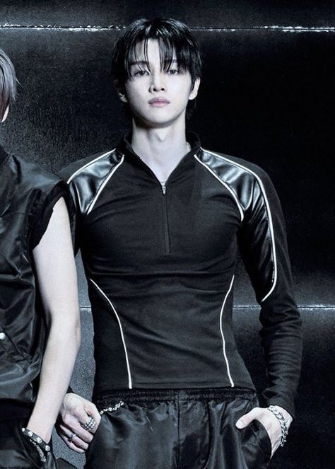 lumpfyy's tweet photo. 스타일링과 붓기상태(ㅋㅋ에 따라
고전미인
청순미인
트렌디한미인
귀여운미인
섹시미인
최종병기미인
다 말아주는거 존나 기특함 https://t.co/Thv1ZJTYlW