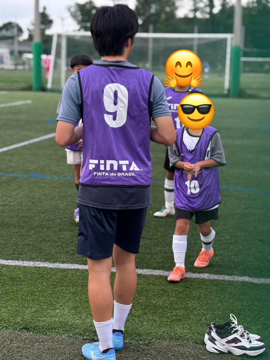 miraclemaker123's tweet photo. 小学生に鍛えてもらってください⚽️ https://t.co/TZWnvS0Mhg