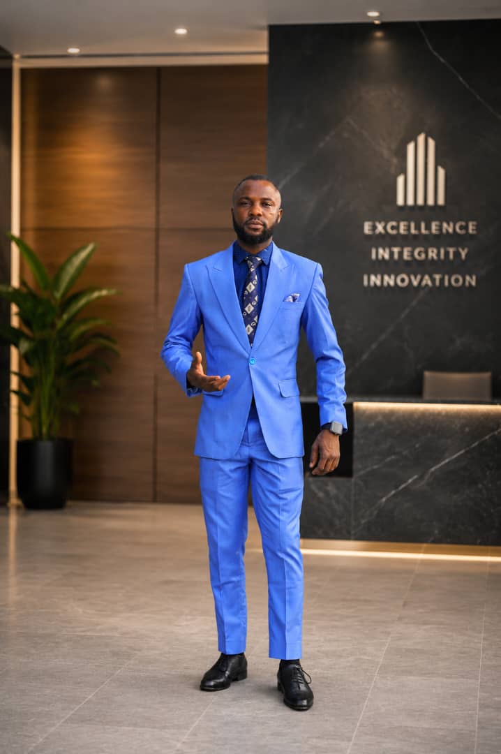 TsnDayo's tweet photo. "The swiftest way to triple your success is to double your investment in personal development." https://t.co/Uuu2sfPcW9