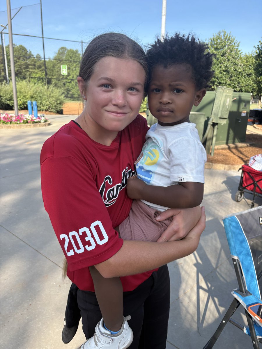 CheekMelah's tweet photo. Had a softball tournament 🥎 this weekend and we lost in our second bracket game but played good. We will get it next time. 🥎❤️Happy Father’s Day to all of them out there.@Cardscheek @RileyReynoldsss @Jcheek00 @ZoeCheek2025 https://t.co/BAHGTwUJhL