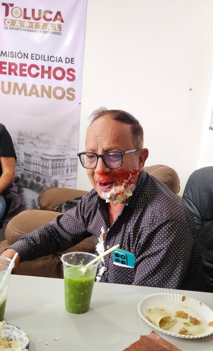 ViryFloresSO's tweet photo. En este #DíaDelPadre hago extensivo un abrazo y mi reconocimiento a todos esos hombres que son ejemplo de vida, que aman y que inculcan valores para crear una sociedad más justa y equitativa ¡Feliz Día del Padre! https://t.co/RfPmQcTlim