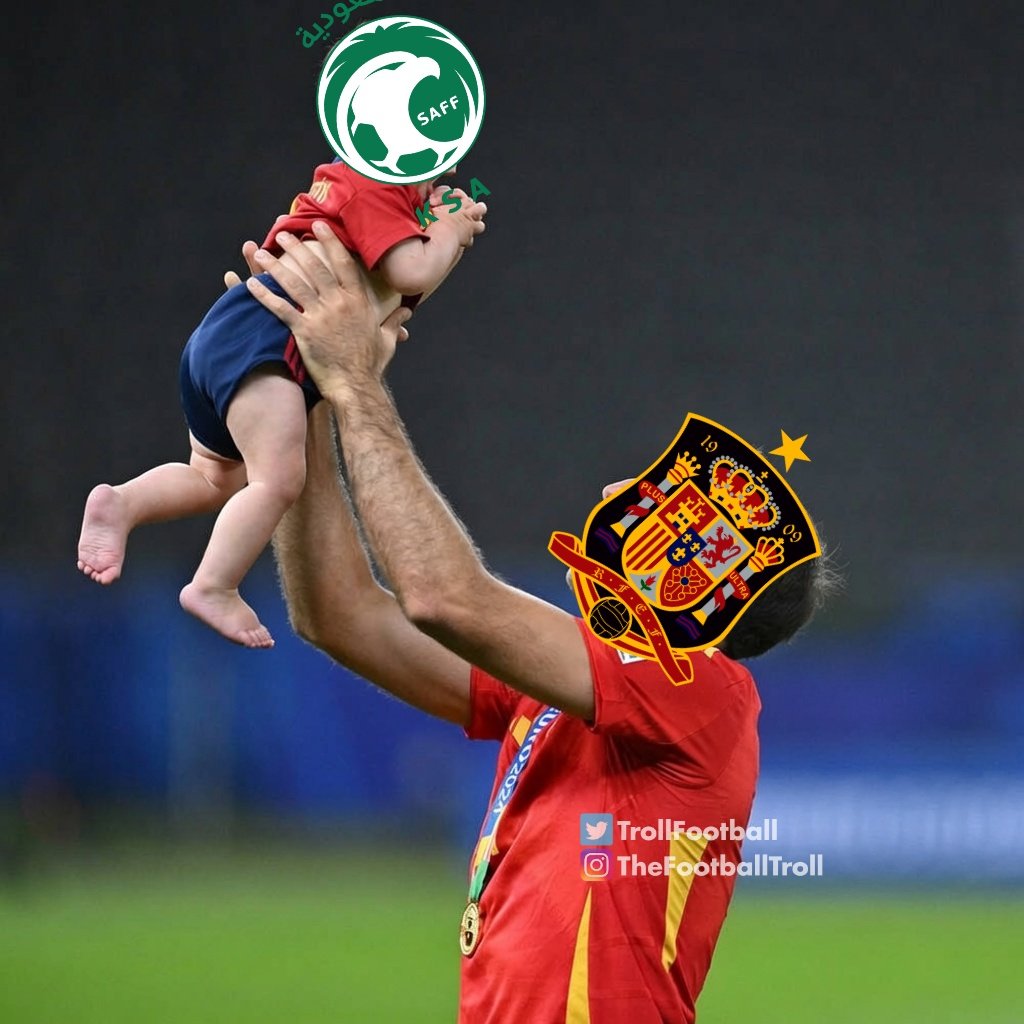 Indianomy_'s tweet photo. @nocontextfooty 😭😭😭😭😭😭 https://t.co/r9wwOiwIwi
