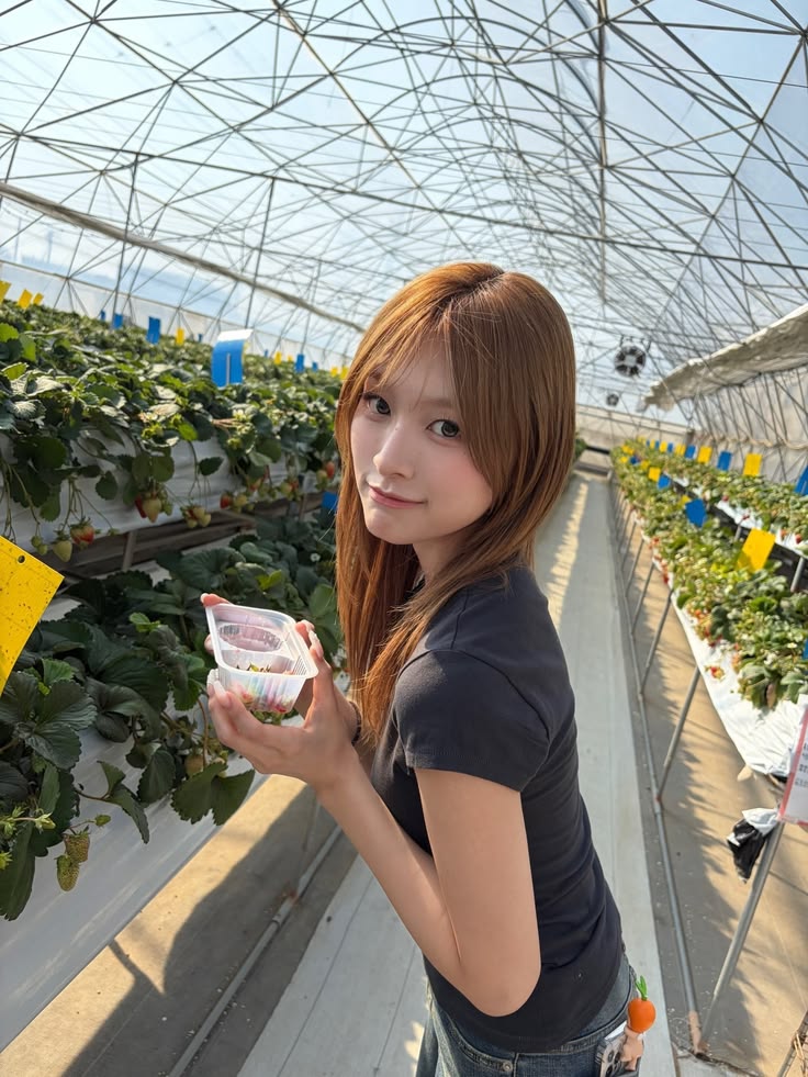 nyamiito's tweet photo. 어깨미인 이토미나미 필승 각도🩵
(본인도 이를 알고 자주 해주시는 듯하다.) https://t.co/cL7aE55h5E