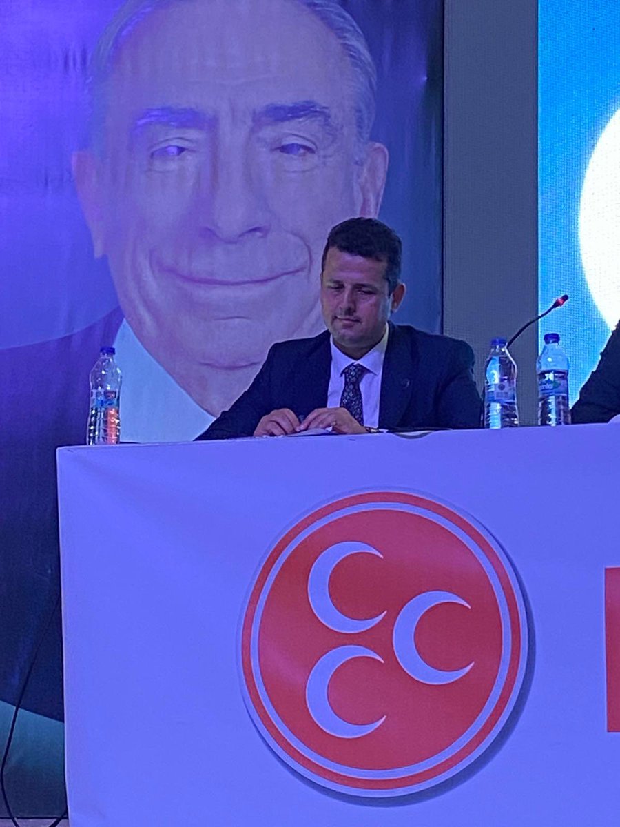 av_simdi's tweet photo. MHP Karabağlar İlçe Teşkilatımızın 7. Olağan Kongresini TBMM Başkanvekilimiz Sn. Celal Adan’ın başkanlığında icra edildi . 

6 yıl boyunca görevini hakkıyla yerine getirdiğine şahit olduğumuz ağabeyim Latif Alaboğa’ya şükranlarımızı sunarken , bu kutlu bayrağı devralan yeni ilçe başkanımız kardeşim  İdris Gürkan Öztürker’e yeni görevinde muvaffakiyetler diliyorum.

Divan üyesi olarak içinde bulunduğum kongremizin hayırlara vesile olmasını temenni ediyorum.

KARDEŞLİK KALBİMİZDE , GELECEK AKLIMIZDA ! ...