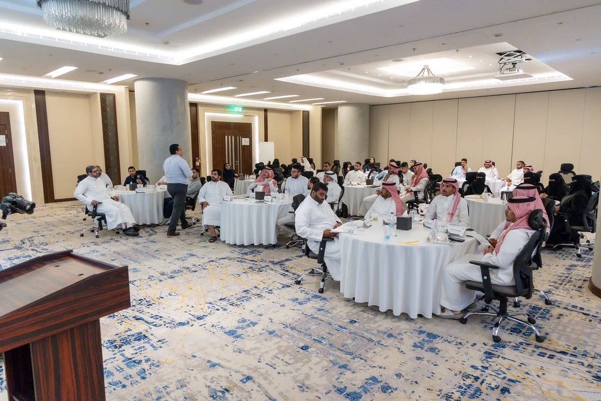iktvaAramco's tweet photo. مقتطفات من برنامج تطوير القدرات في قطاع المشتريات، والتي تأتي ضمن جهود برنامج اكتفاء لتمكين الموردين والمقاولين، وتعزيز جاهزيتهم وتنافسيتهم من خلال تبنّي أفضل الممارسات في قطاع المشتريات وسلاسل الإمداد. https://t.co/dU512CzcX7