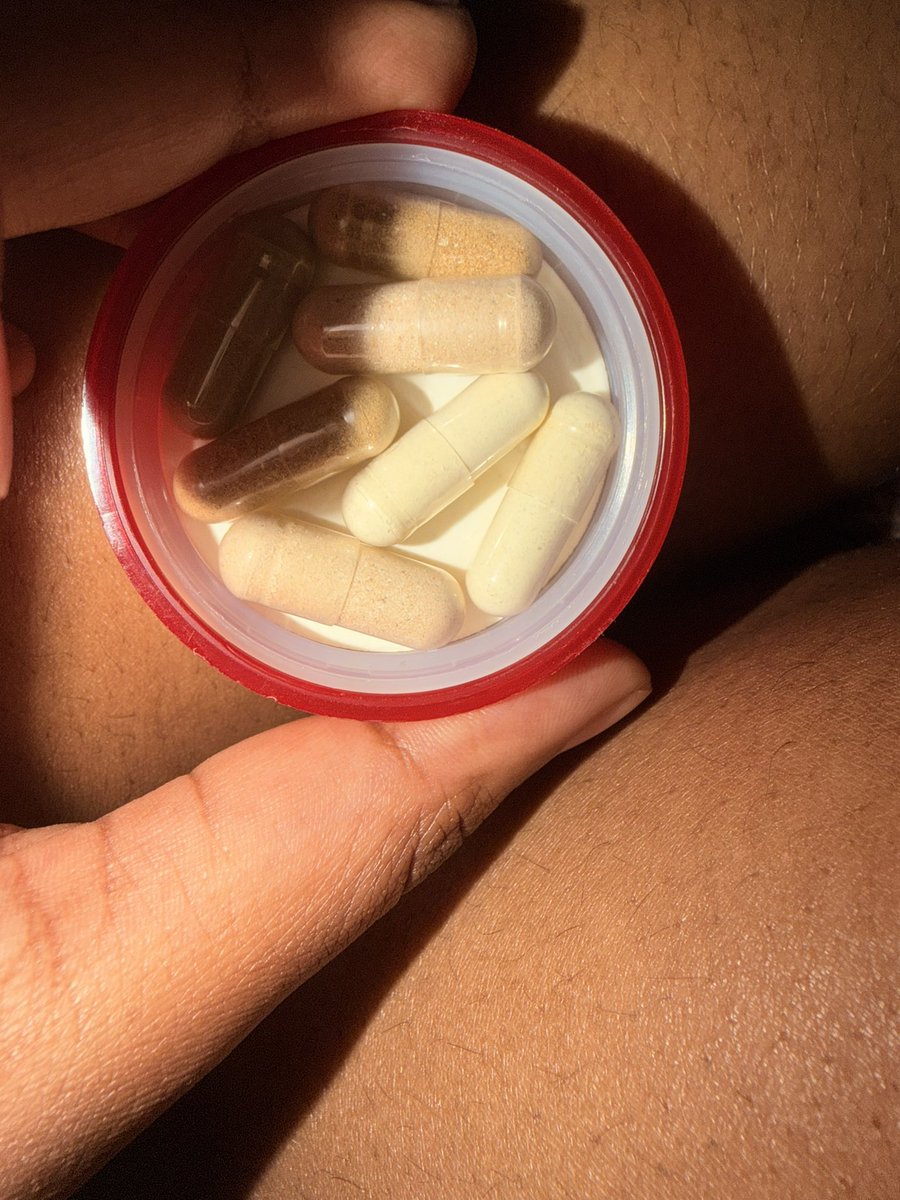 chocolateruffle's tweet photo. Ending    Mi    Fucking   Life    Bai   Everyone https://t.co/RUHywZCDFT