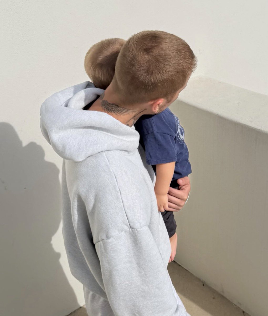 bizzjournals's tweet photo. sempre vou ficar chocada com o quão parecido com o justin o jack é mesmo que a gente só tenha visto ele de costas https://t.co/5fsGWD2U3M