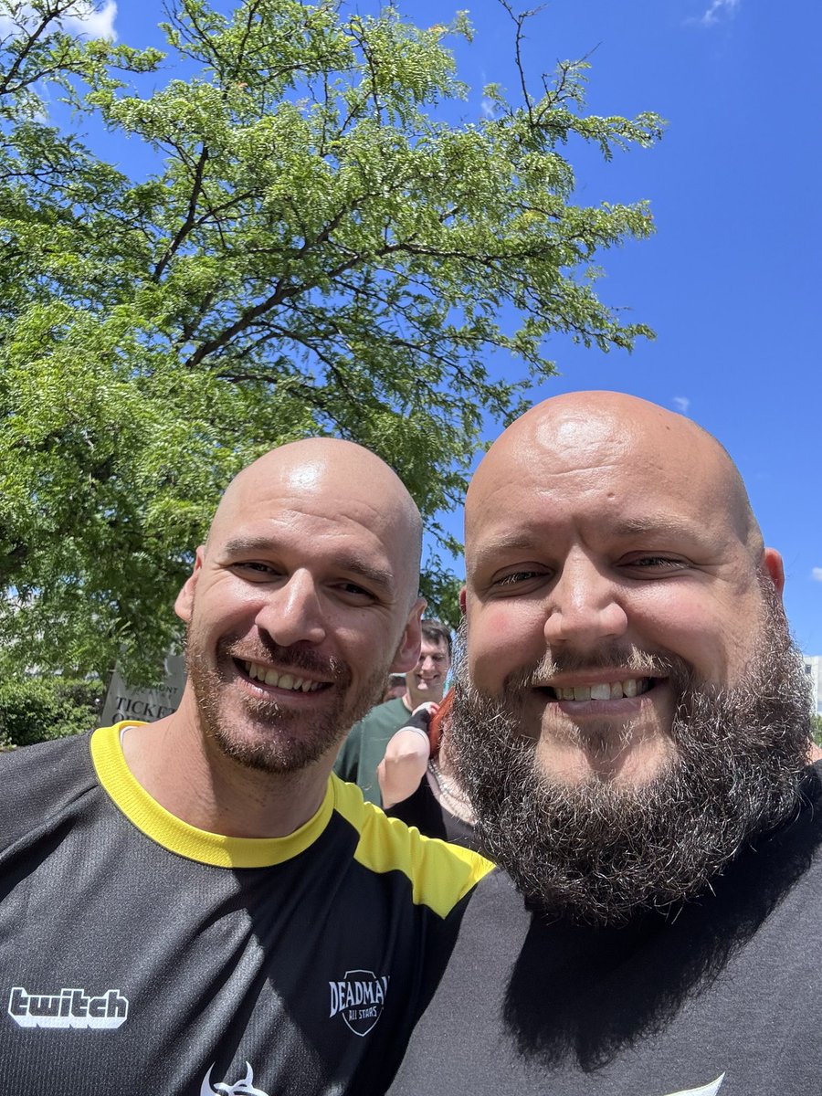 ChrisCaldwell91's tweet photo. DMM was a blast. Great first event in the US. Always great to get a chance to say hi to content creators too. Thanks for the photo opportunity again @Faux_Freedom and thanks for always checking in on the fam. Until next time. 🫡 https://t.co/o5Qqi83uLl