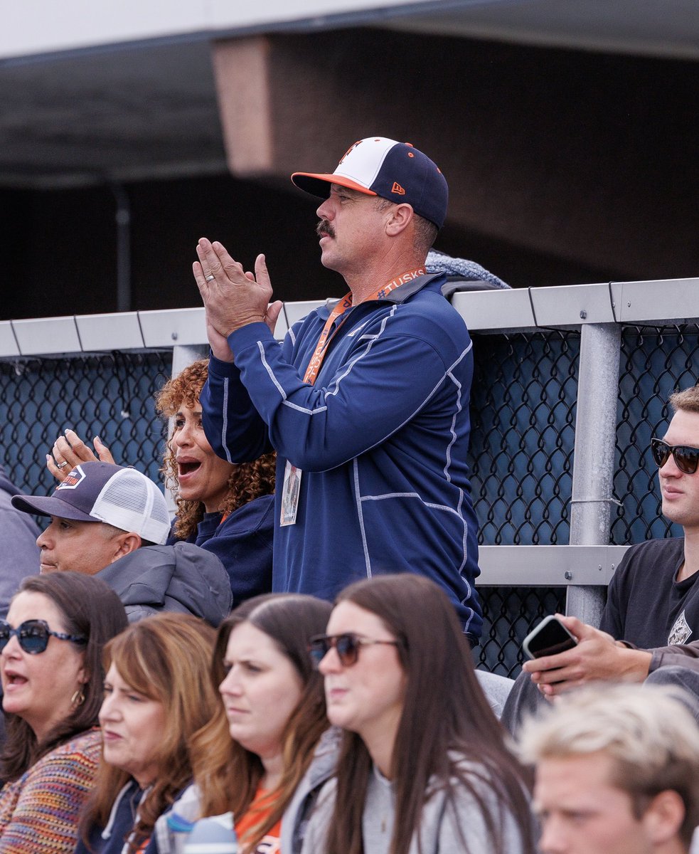 Titans Athletics tweet media