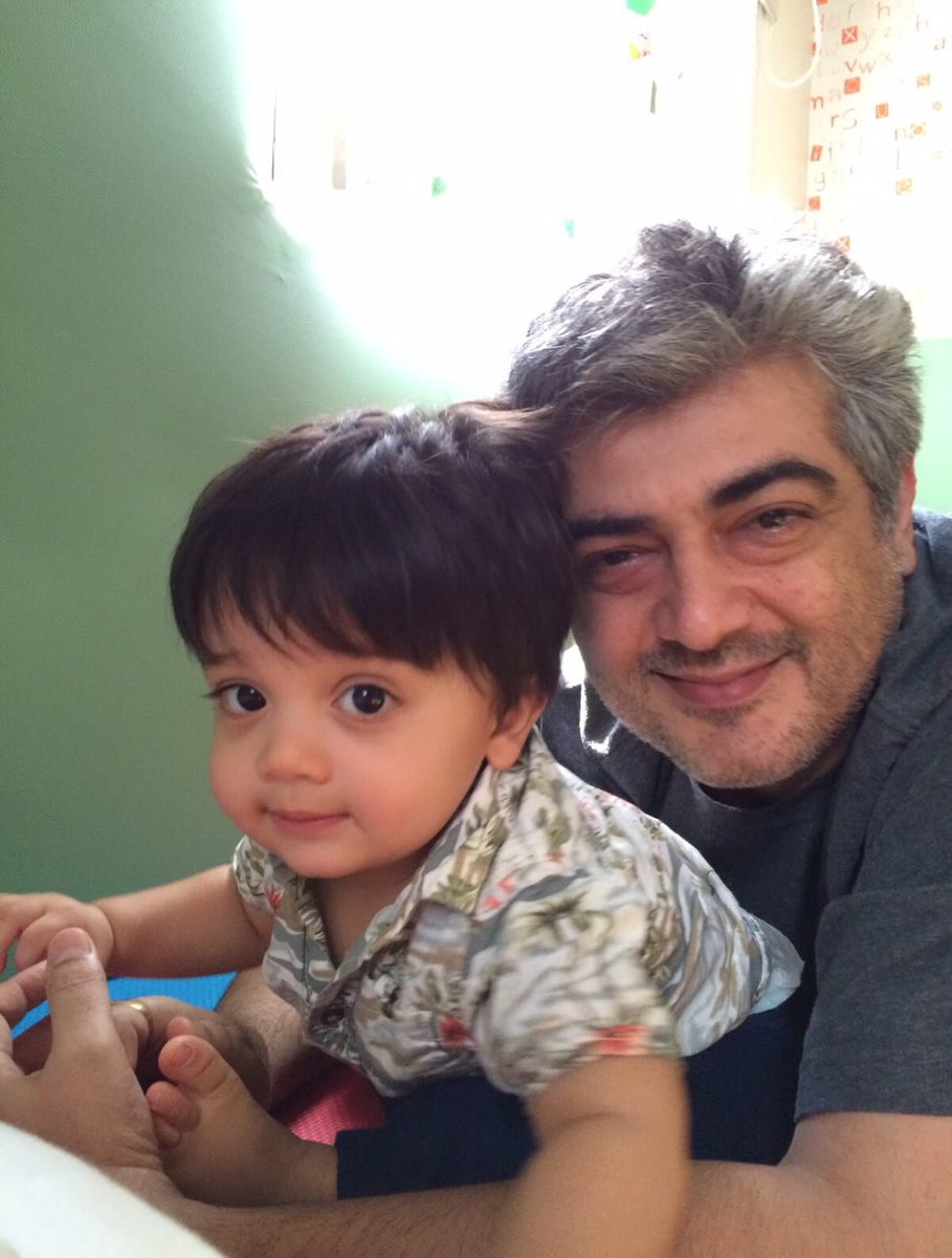 Dheena_shankar's tweet photo. Shalini Ma'am Shared Many Unseen Pictures of Thala With His Kids as a Father's Day Special.❤️ https://t.co/mlGvlpcX7z