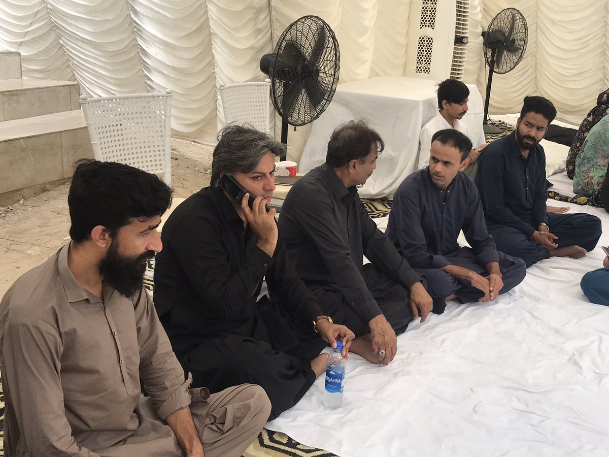 kaleembhuttapsf's tweet photo. صباح حیدر کے سوئم میں شرکت کی۔
اللہ تعالیٰ مرحومہ کو جوارِ رحمت میں جگہ عطا فرمائے اور لواحقین کو صبرِ جمیل دے۔ آمین۔
@SabaHyder1 https://t.co/yWCOvBGcx2