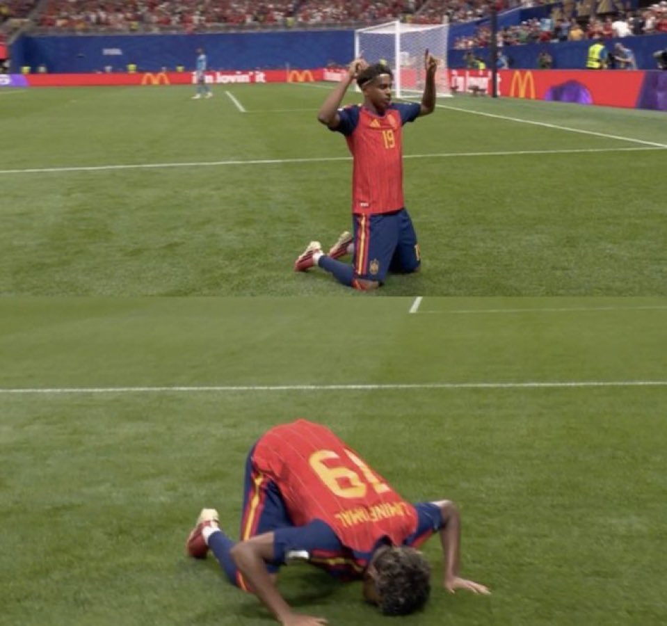 ClinchRMCF's tweet photo. All this celebration for a tapin😭😭

Lamine Yamal is shameless 😂 https://t.co/3im0DZomza