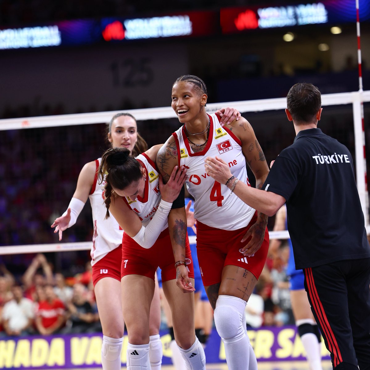 4141sport's tweet photo. 🔁 Serve. Score. Repeat. https://t.co/Z94tZljyjn