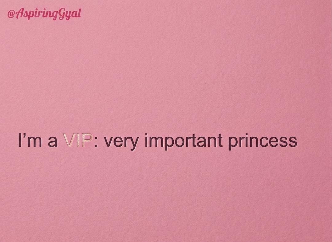 AspiringGyal's tweet photo. Princess? Baby I’m the whole monarchy.👑✨ https://t.co/MoUiDUFEz8