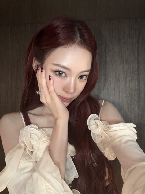 NarinBrasil's tweet photo. 📸 | LINDA! Atualização de #NARIN no Churrrrr. 

 #MEOVV #미야오 #나린 @OFFICIAL_MEOVV https://t.co/q4huRLee9g