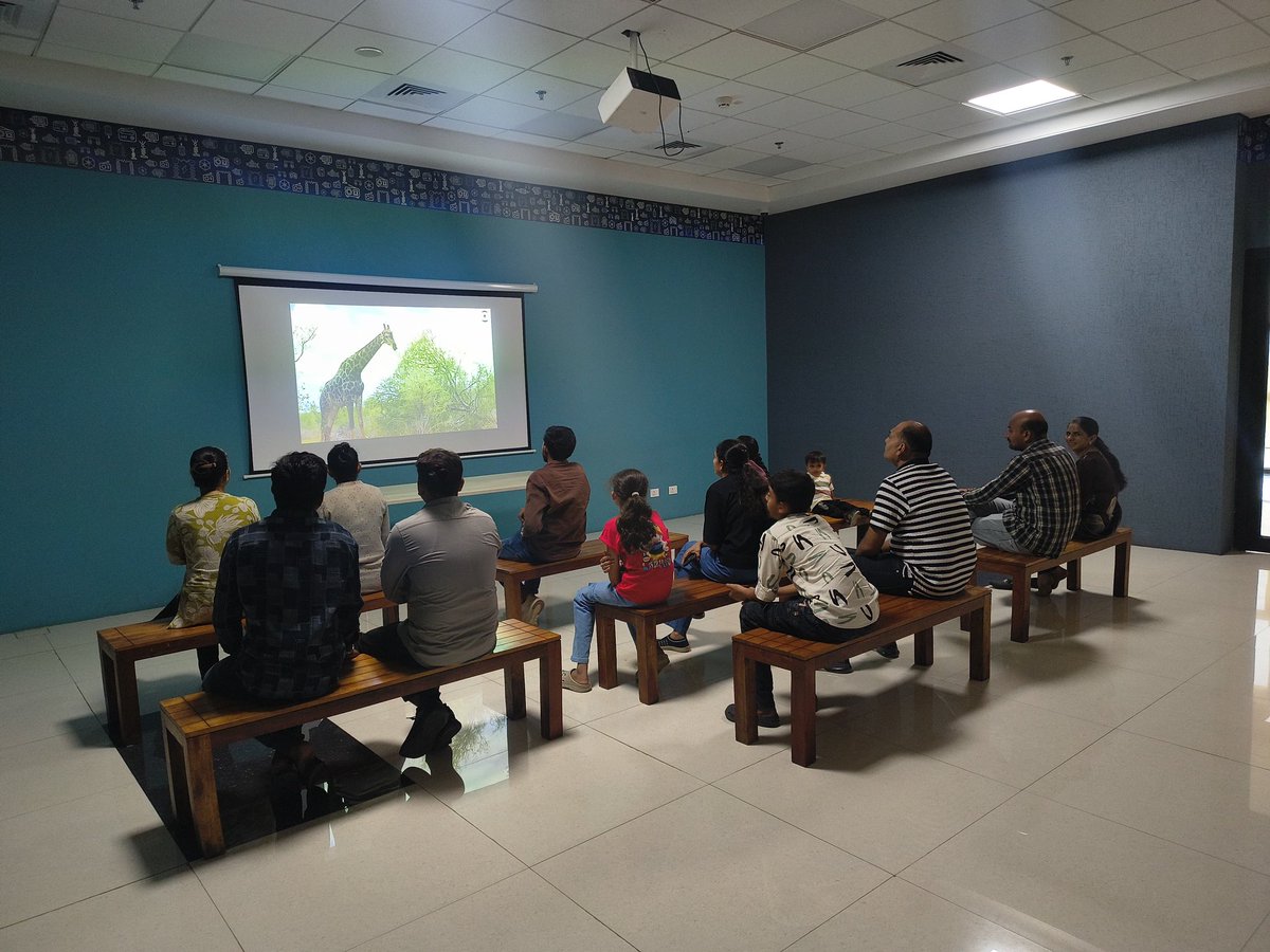 RSCBhavnagar's tweet photo. Tall, gentle, and truly unique! 
On #WorldGiraffeDay, @RSCBhavnagar celebrate the world's tallest land animal and raise awareness about protecting its future. 
Discover more amazing wildlife facts at the Bio-Science Gallery of #RSCBhavnagar. https://t.co/b3dvLpVtmy