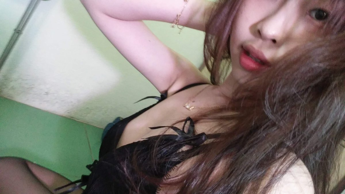 BeThemBui's tweet photo. @HoangthithaoThi chán quá ib đi mấy chồng https://t.co/5eRLsKQjrB