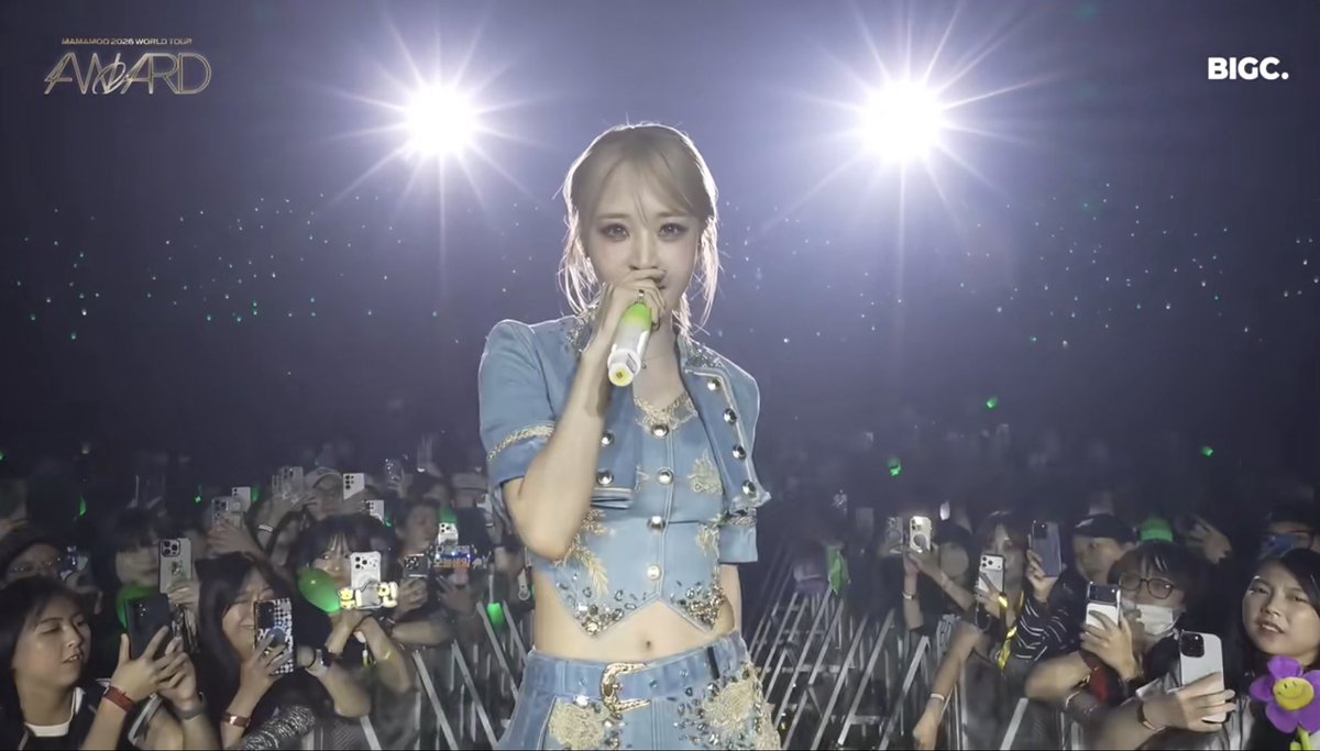 10s10y's tweet photo. My Moonbyul 😭🥹 https://t.co/ydHkq7m1io