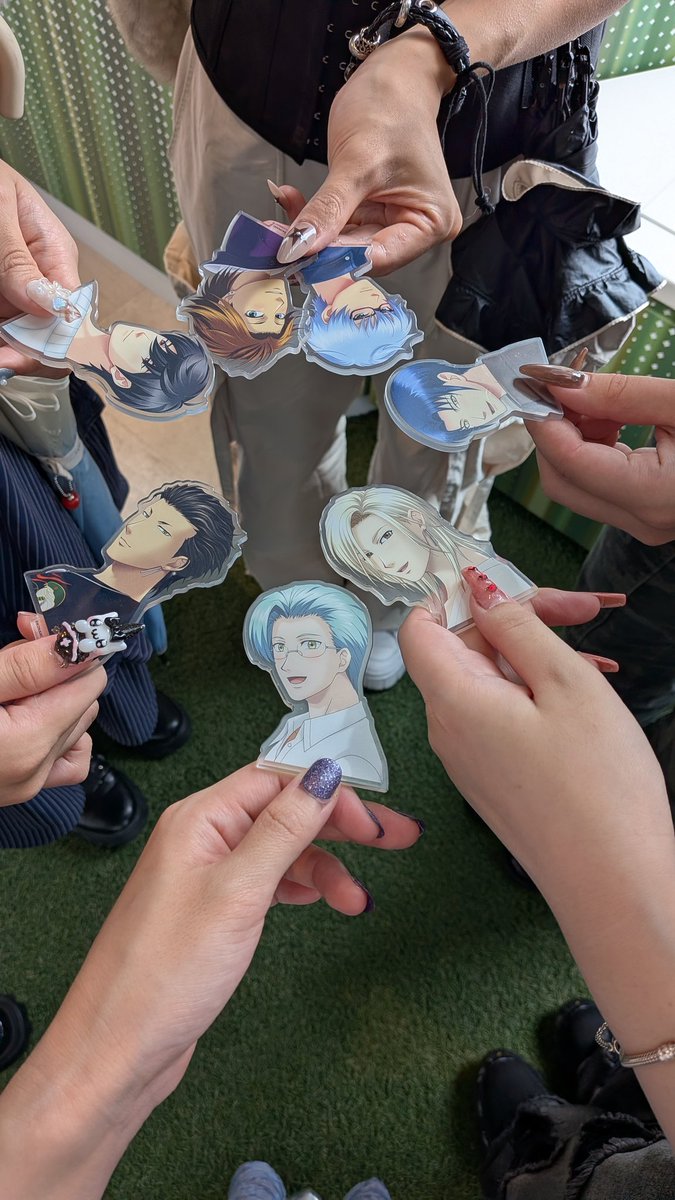 rnn_srt's tweet photo. @cm_s828 @riri__qxh @Tianx5t @X0Bke @y_s2_96 　
ときメモGSヲタ会💕
皆それぞれの話聞いてて楽しかったし、グッズいっぱいで圧巻だった！！
感謝しかない〜〜
初めてぬい服買いました、まずは格君の好きな色である白で！ https://t.co/ap8mcLNU50
