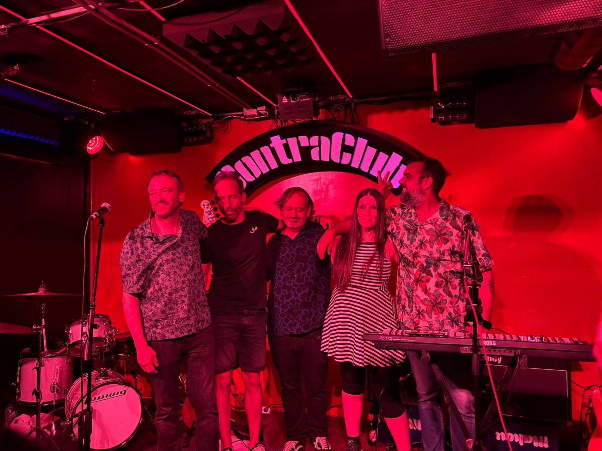 Git_music's tweet photo. Algunas fotos del concierto del viernes, muy contentos de haber llevado a cabo este concierto "reunión": https://t.co/S5UZw2o0pQ