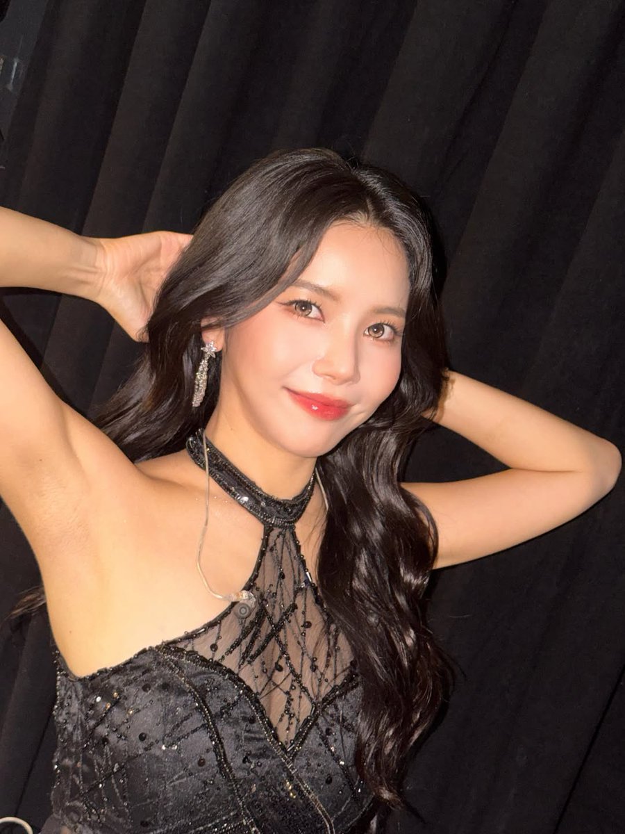 solarkeem_bot2's tweet photo. [📸] 2026.06.21 

더 의미있었던 미마무콘서트였다.

#솔라 #SOLAR
@RBW_MAMAMOO https://t.co/y2VmOv7NGA