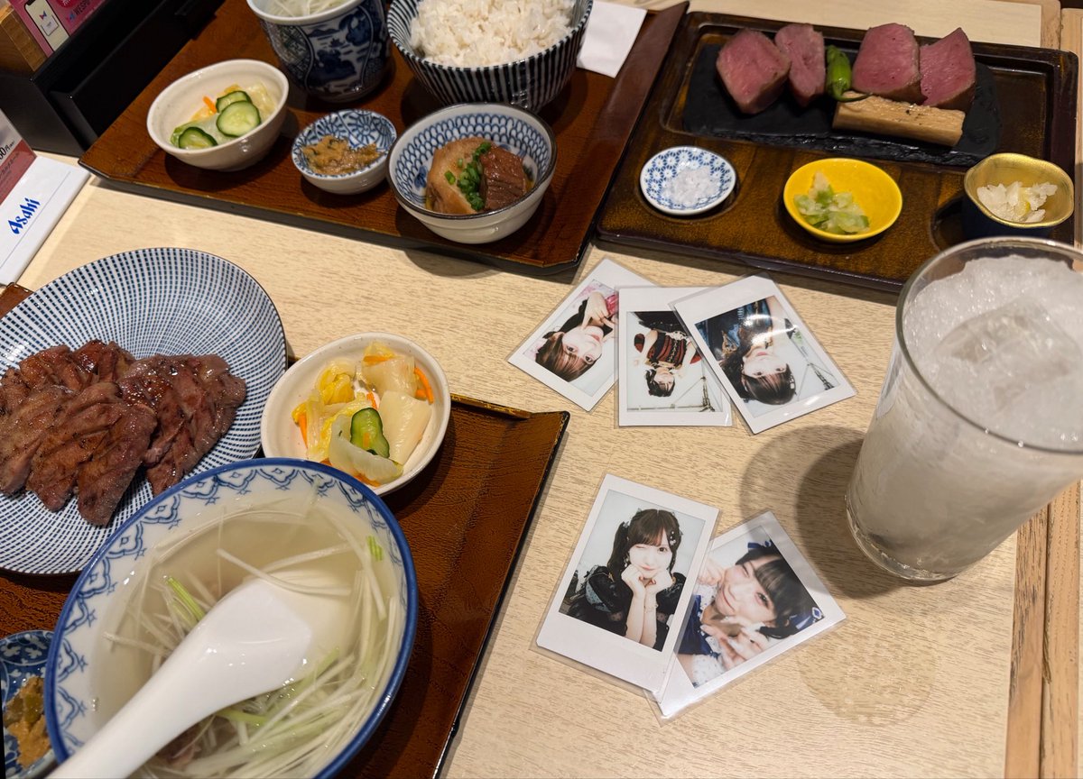 taechaaan46's tweet photo. おおさかたのしかったー！( ◜︎︎𖥦◝ )
ライブ後の牛タンが定番になってきてる🍚
#月代来実 #前垣さら #小浜菜摘 #谷屋杏香 #萩田こころ https://t.co/cXTYHPqCbL