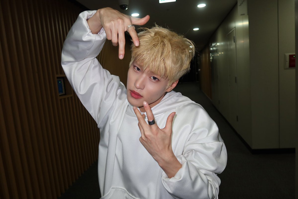 Ttorriiz's tweet photo. 라이즈 인스타 #소희 🧡 

대기중 https://t.co/eNxj0noo3L