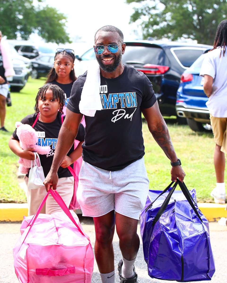 _HamptonU's tweet photo. Happy Father’s Day to all the dads, grandpas, uncles, mentors, and father figures who show up, cheer the loudest, give advice, answer the late-night calls, and always have our Pirates' backs.

Kick back, relax, and enjoy your day - you've definitely earned it.

#OneHampton https://t.co/WMJgn5HpV7