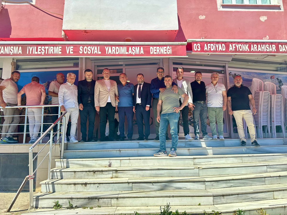MHPpendik_'s tweet photo. İlçe Başkanımız Sn. Muharrem Kır ve İlçe Yöneticilerimiz, 03 AFDİYAD Afyonlular Dayanışma İyileştirme ve Sosyal Yardımlaşma Derneği tarafından düzenlenen “Aşure” programına katılım sağladılar.

Programda emeği geçen Dernek Başkanı Sn. Basri Eryılmaz ve yöneticilerine teşekkür ederiz.