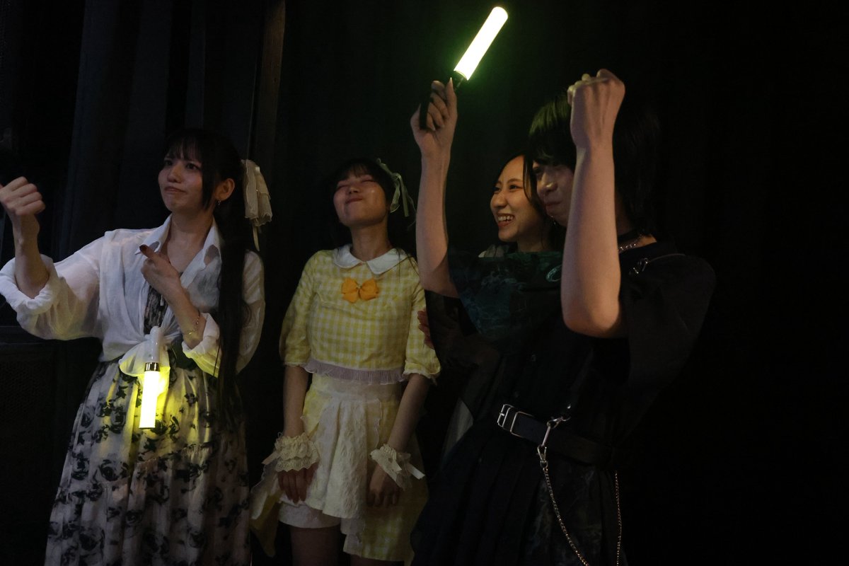 noramani1112's tweet photo. おかちのトークを聞く4人。
 #おかち生誕2026 https://t.co/5t0KGY4IpA