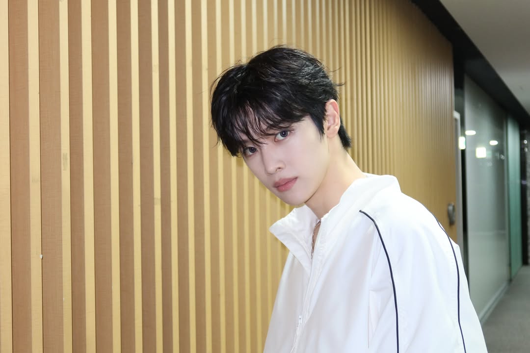sungchan091327's tweet photo. 260621 라이즈 인스타 https://t.co/09Ay8tH9ep
