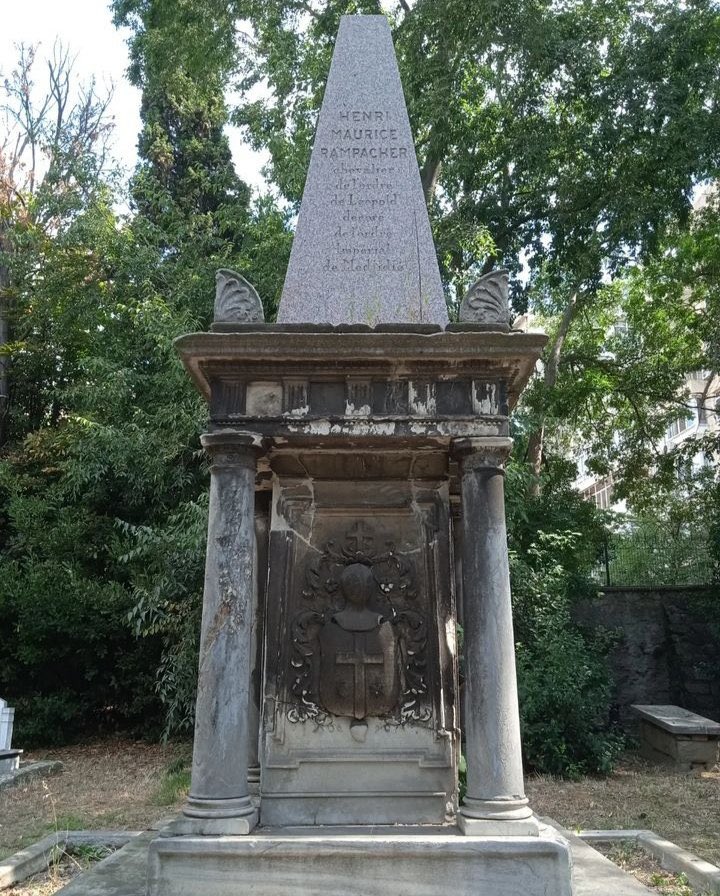 istanbulkitabe's tweet photo. Feriköy Protestan mezarlığında bir Şövalye..

Antwerp doğumlu Henri Maurice Rampacher 1800’lü yıllarda İstanbul’da kurmuş olduğu şirket ile Osmanlı-Belçika arasındaki ticareti en iyi şekilde gerçekleştirdiği için Leopold Nişanı ile ödüllendirilmiş ve Leopold Şövalyesi ünvanı++ https://t.co/8wQpuOpcIs
