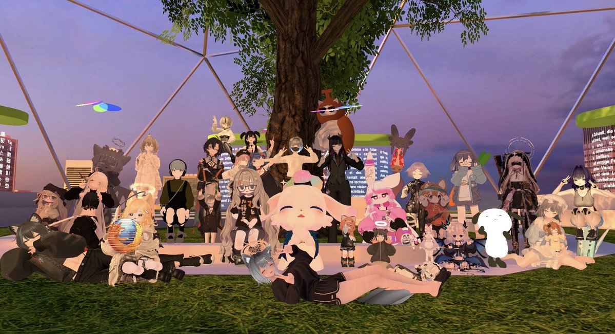 franka022's tweet photo. 数ヶ月ぶりのくえたびでしたね……
テンション上げすぎて終わったあとに腹痛になったのは置いておきましょう 
#くえたんVRC
#くえたび https://t.co/zeXFX4ivKp