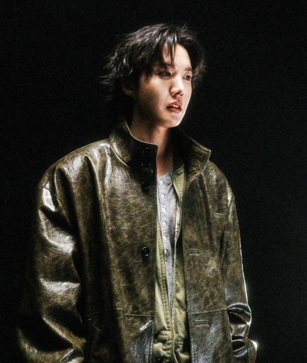 Liv⁷ met hobi | ㉧㉣㉣ | ❤️🤍 tweet media